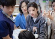 Spin-off ‘Hospital Playlist’ Ditunda Tayang hingga Tahun Depan